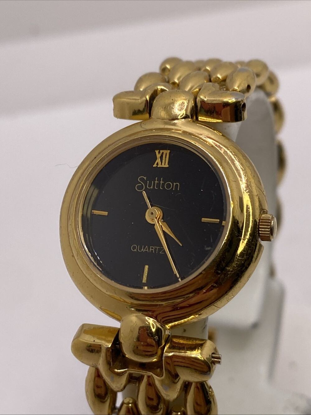Sutton Womens Vintage Quartz Gold Tone Watch Works New Battery